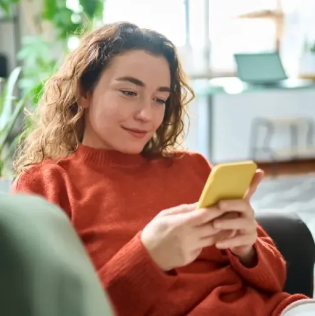 Emergency tree removal Pakenham Customer Giving Testimonial